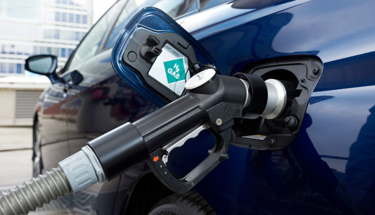 Neu-in-Muenchen–Wasserstofftauto-Tankstelle-und–Carsharing