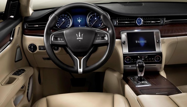 Maserati Quattroporte Hybrid Cockpit
