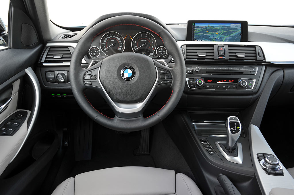 BMW ActiveHybrid 3 Cockpit