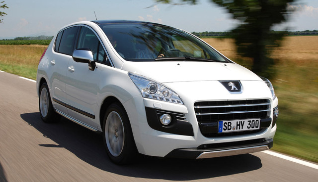 Peugeot 3008 HYbrid Front