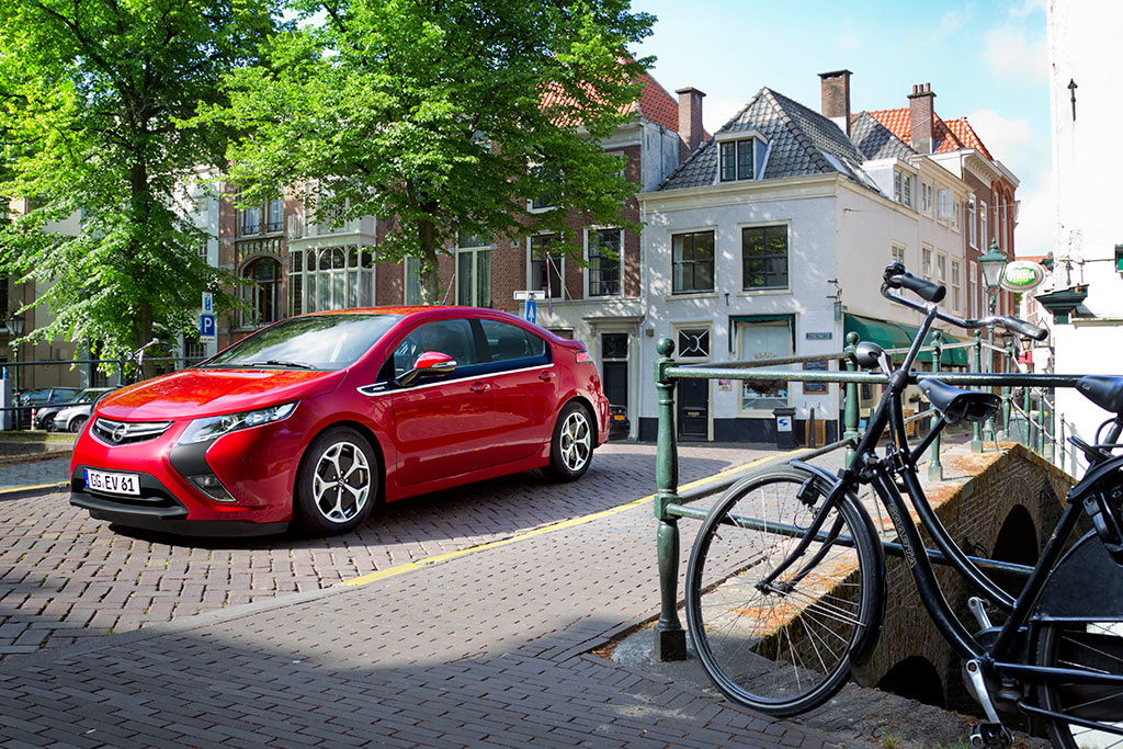 Opel glaubt an den Erfolg von Elektroautos
