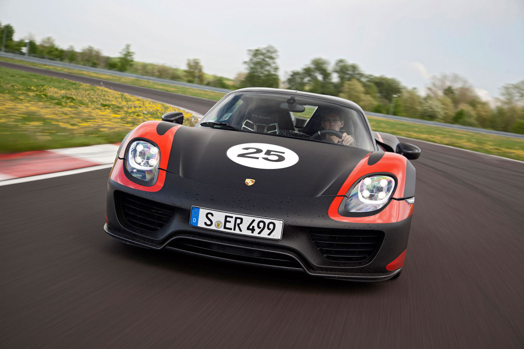 Porsche 918 Spyder Hybrid Front