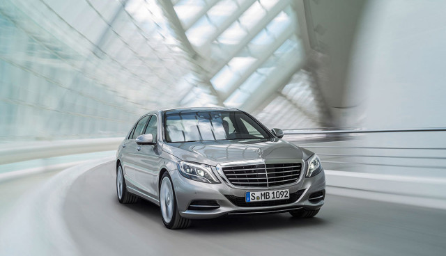 Mercedes-S-400-Hybrid-Front2