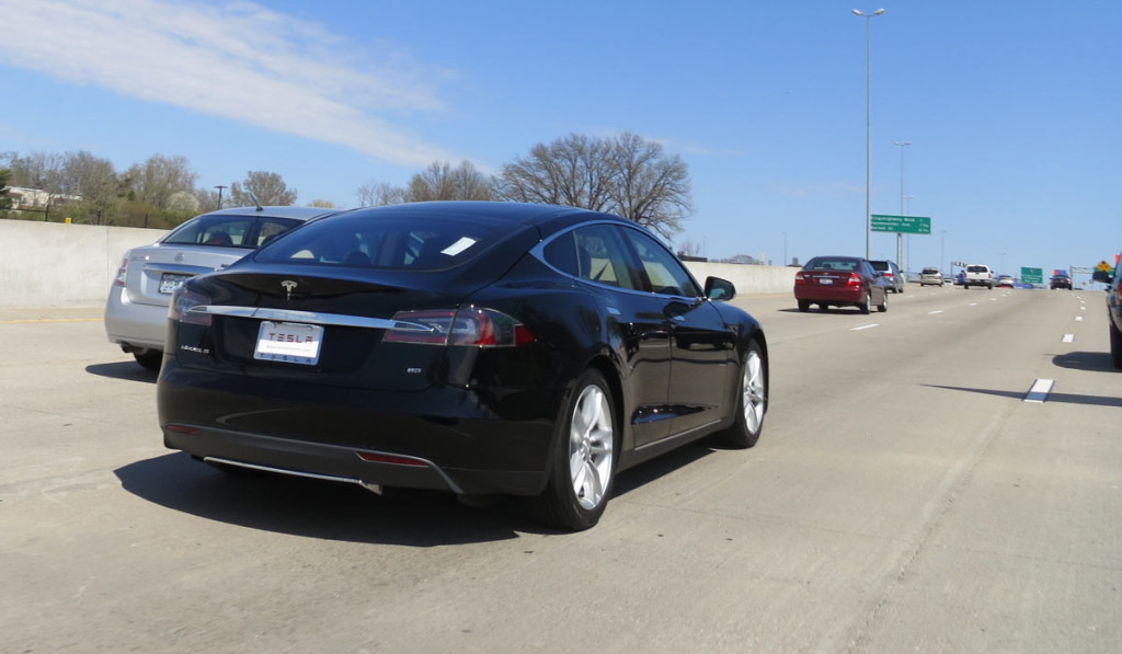 Tesla Model S meistverkauftes Luxusauto in den USA