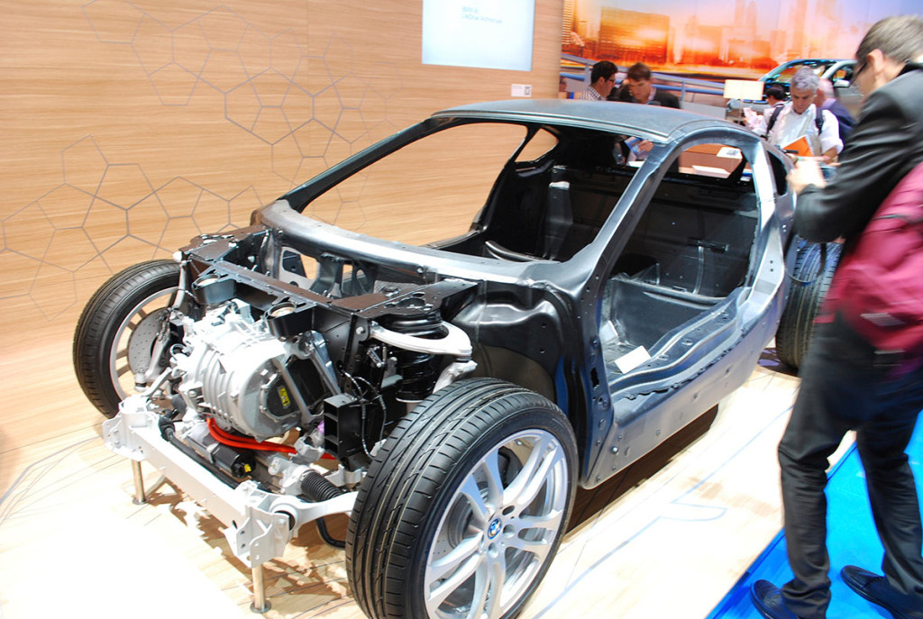 BMW i8 Plug-in-Hbyrid IAA 2013 Serienversion Chassis