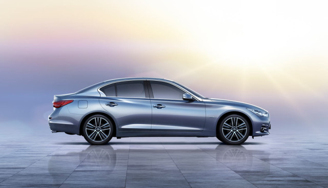 Infiniti-Q50-Hybrid-Front-Seite