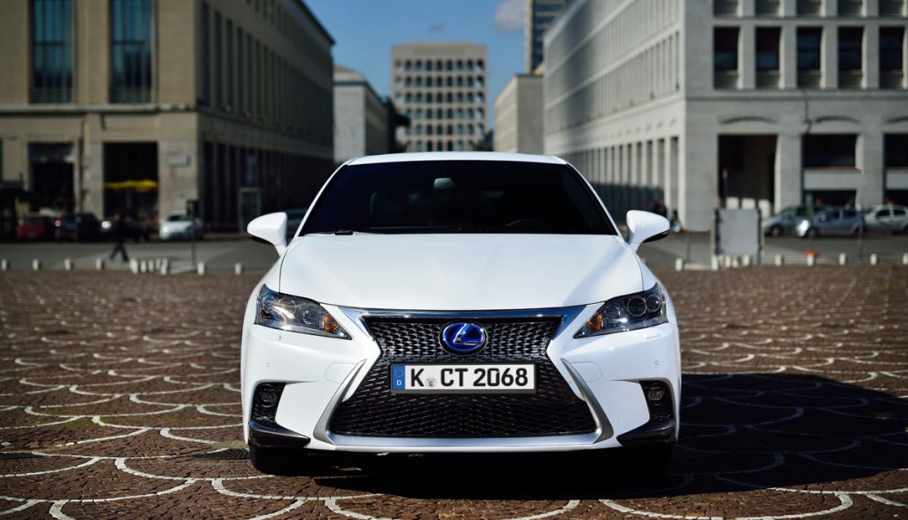 Lexus-CT-200h-Hybridauto-Facelift-2014-Front