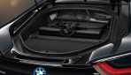 Plug-in-Hybridauto-BMW-i8-Louis-Vuitton-Gepaeck-Kofferraum