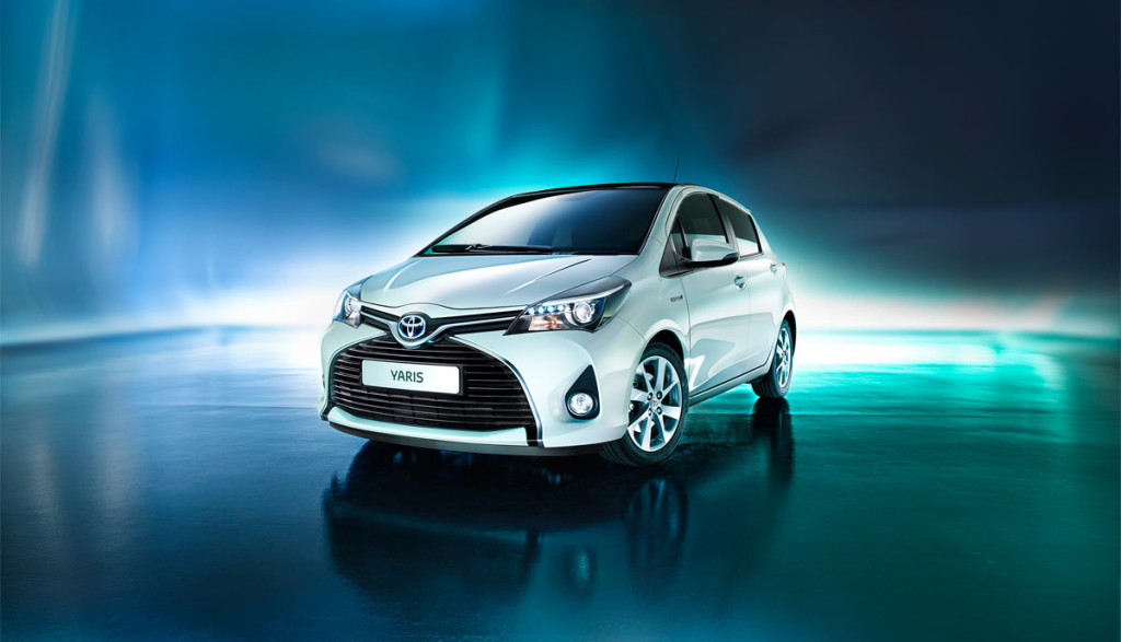 Toyota-Yaris-Hybrid-2014
