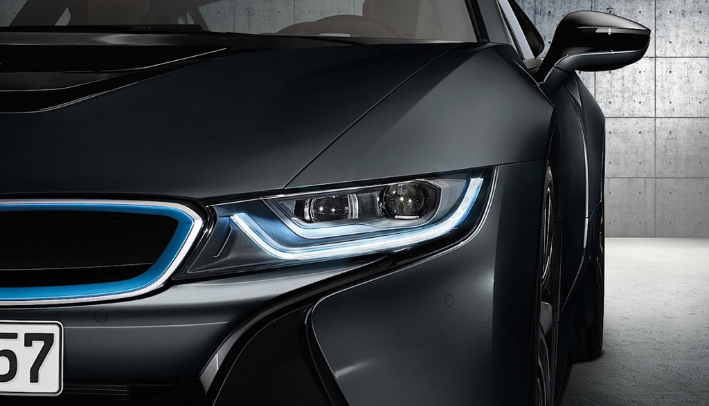 BMW-i8-Auslieferung-Laserlicht