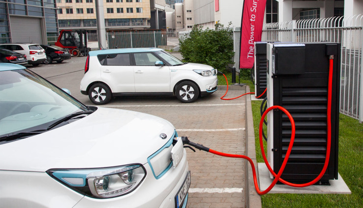 Kia nimmt 100-kW-Schnelllader in Betrieb