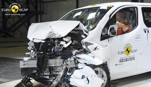 Sicherheit-Crashtest-Elektroauto-Nissan-e-NV200-Evalia