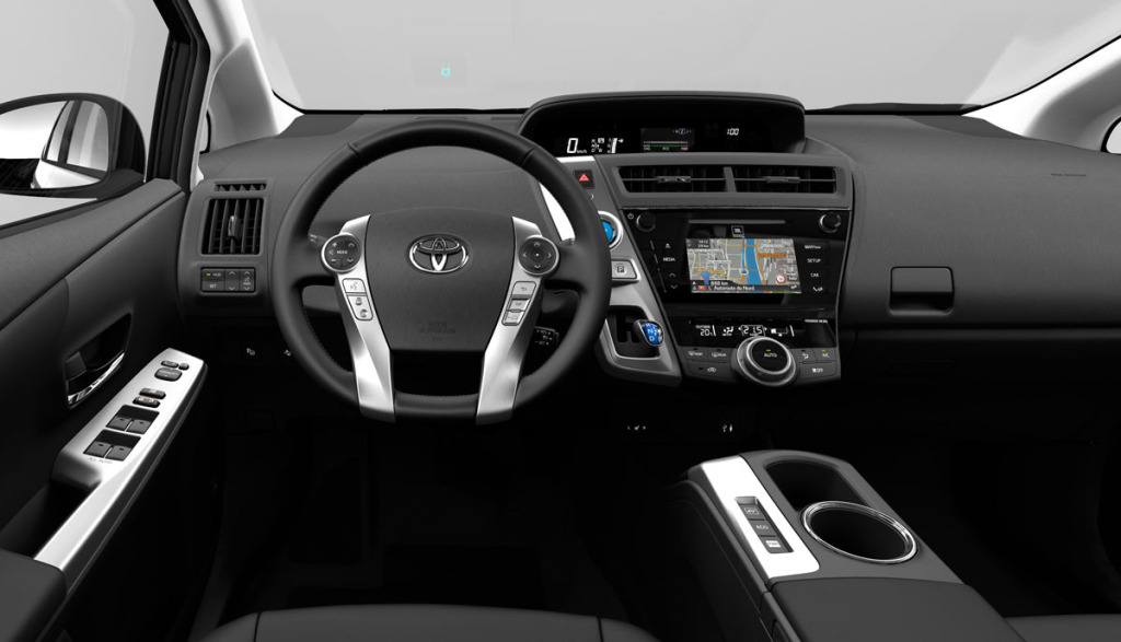Toyota-Prius-Plus-Facelift-2014-Innen