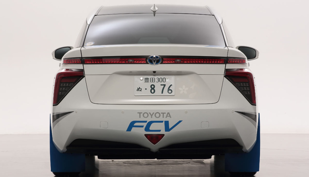 Toyota-FCV-Brennstoffzellenauto-Heck