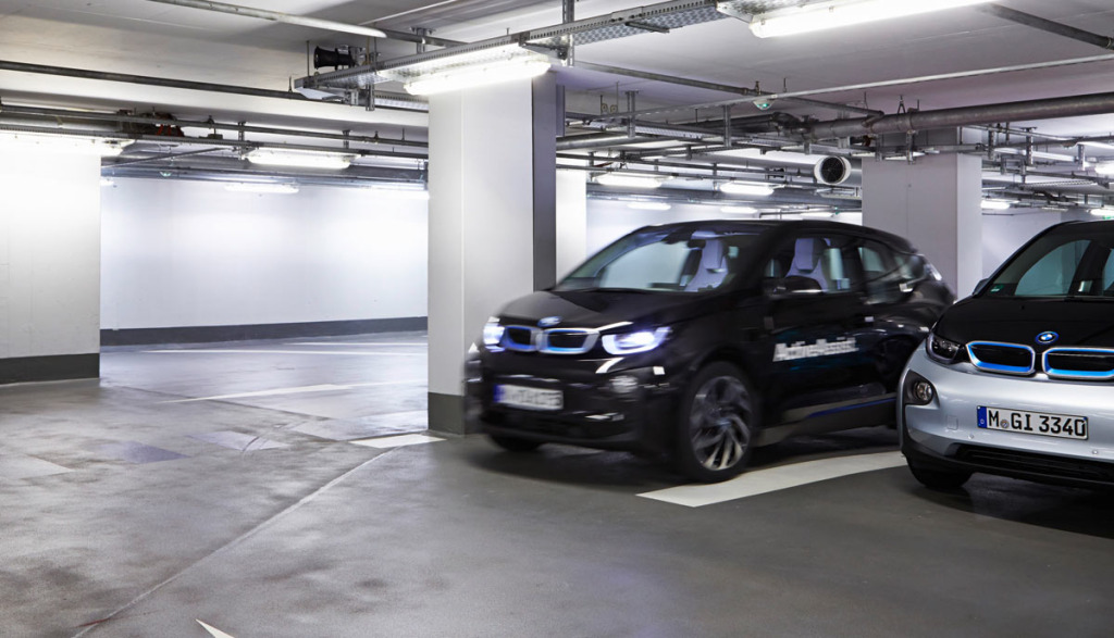 BMW-Remote-Valet-Parking10