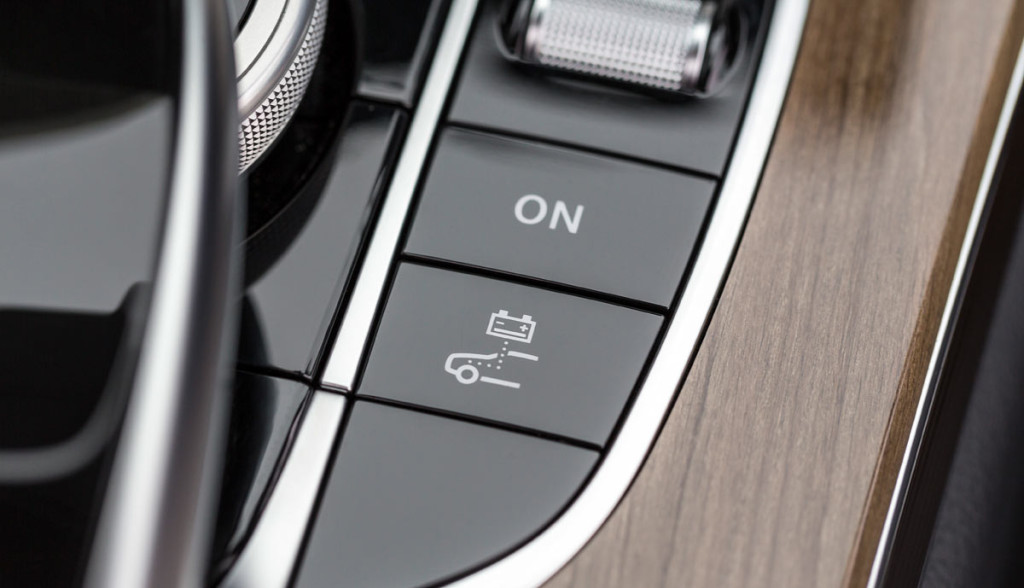 Mercedes-C35-Plug-in-Hybrid3