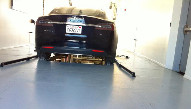 Tesla-Model-S-Batteriewechsel