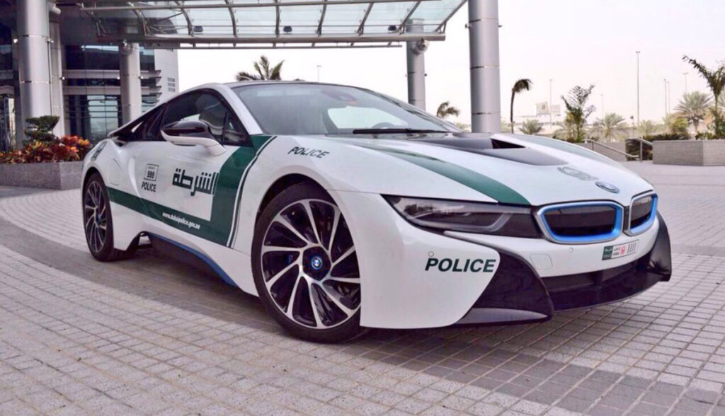 BMW-i8-Polizei-Dubai-8
