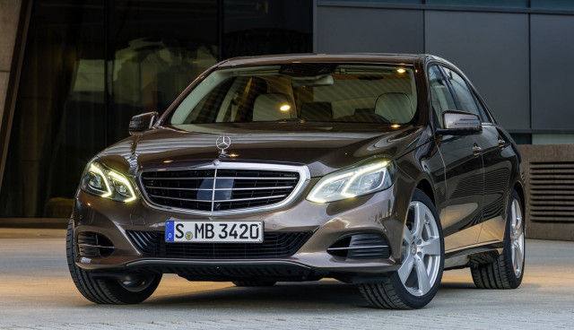 Mercedes-E-300-BlueTEC-HYBRID