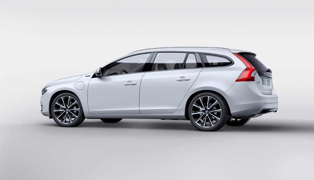 Volvo_V60_D5_Hybird_Twin_Engine_Special_Edition-5