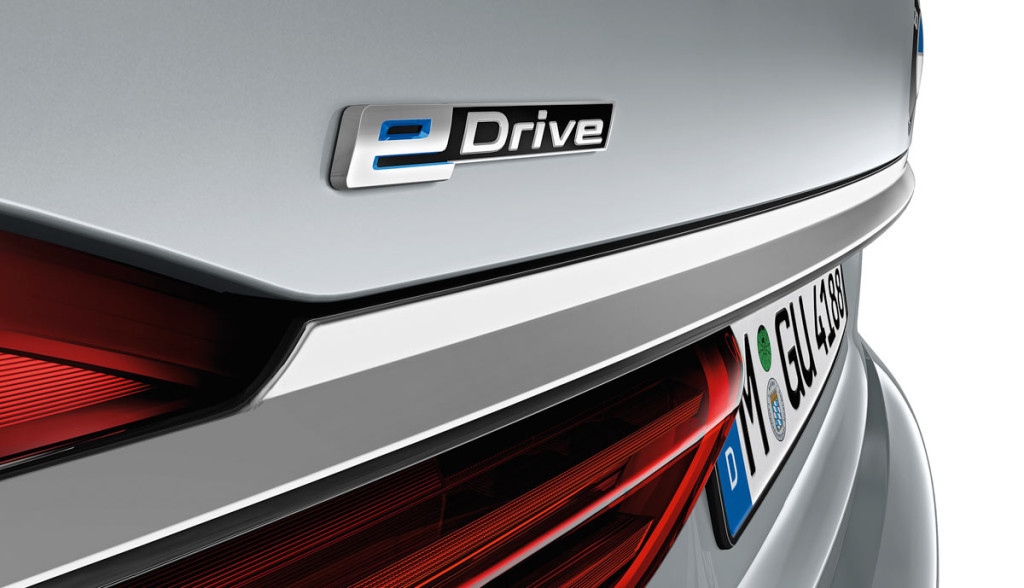 BMW-740e-Plug-in-Hybrid-2016-6