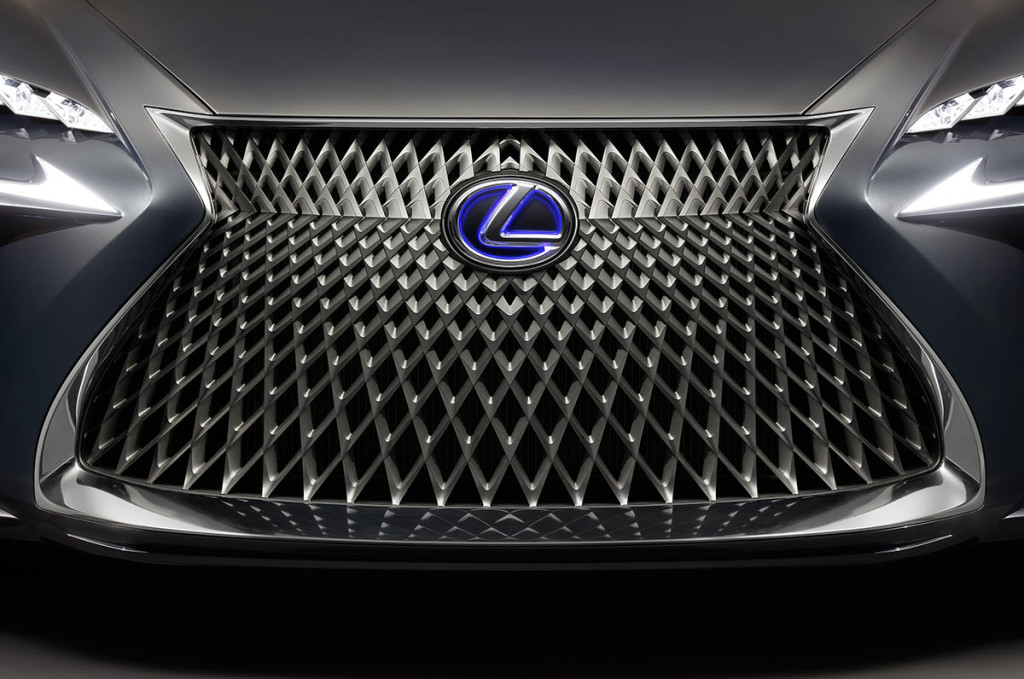 Lexus-LF-FC-Concept-Car-11