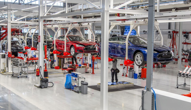 Tesla-Motors-Filburg-Produktion-Fabrik3