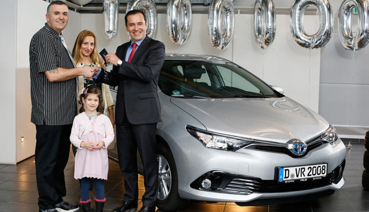 Toyota-liefert-Ein-Millionstes-Hybridauto-in-Europa-aus