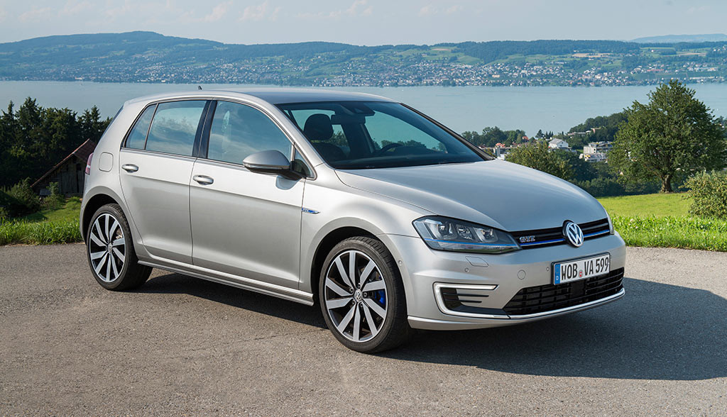 Europcar-VW-Golf-Passat-GTE-Plug-in-Hybrid