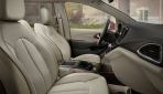 2017-Chrysler-Pacifica-plug-in-hybrid-EV6