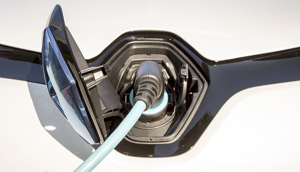 Lithium-Ionen-Batterien-zur-direkten-Einbettung-in-das-Chassis-von-Elektrofahrzeugen-1