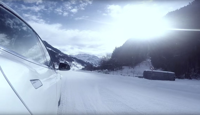 Tesla-Model-S-Winter-Schnee-Video