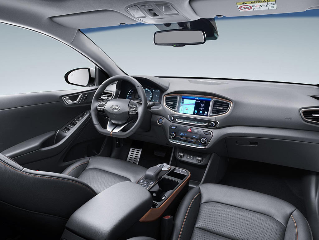 Hyundai-Ioniq-Electric-Elektroauto-Bilder-9