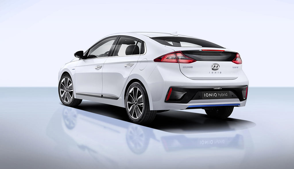 Hyundai-Ioniq-Hybrid-Bilder-2