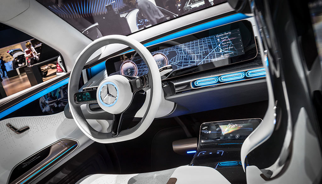 Autohersteller–Alternative-Antriebe-wichtiger-als-Digitalisierung-und-Vernetzung