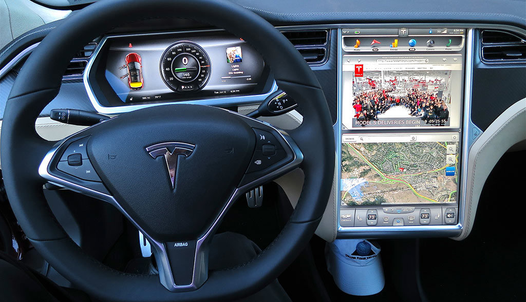 Tesla-Apple-Chris-Lattner-Autopilot