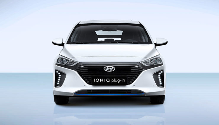 Hyundai-Ioniq-Plug-in-Hybrid—1