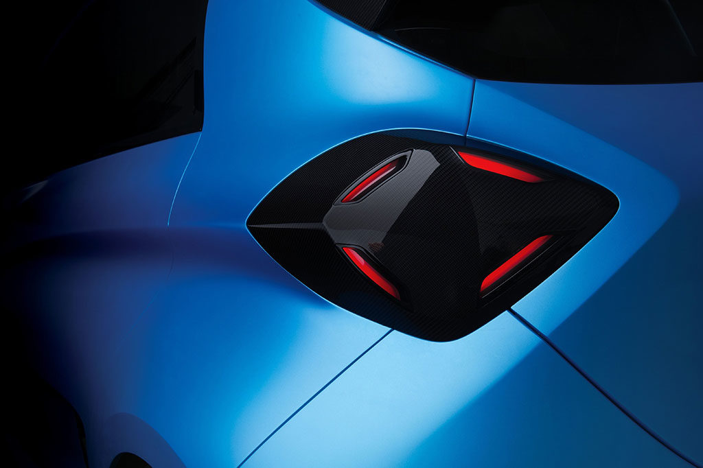 Renault-ZOE-e-Sport-Concept—11