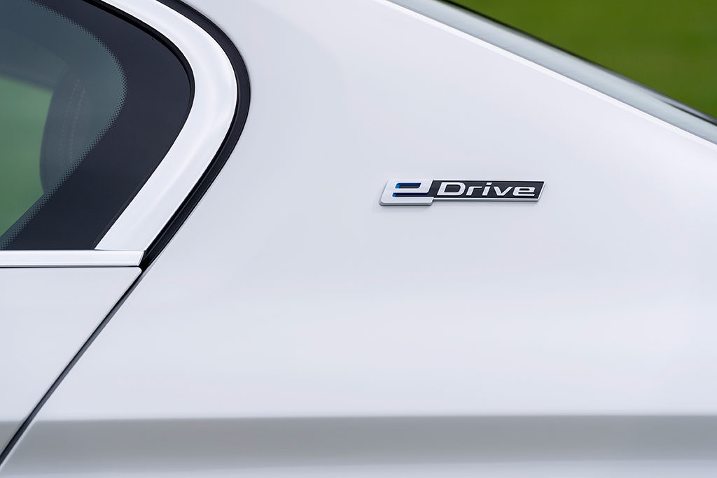Der-BMW-530e-iPerformance-Plug-in-Hybrid—8