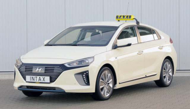 Hyundai-Ioniq-Taxi-Elektroauto
