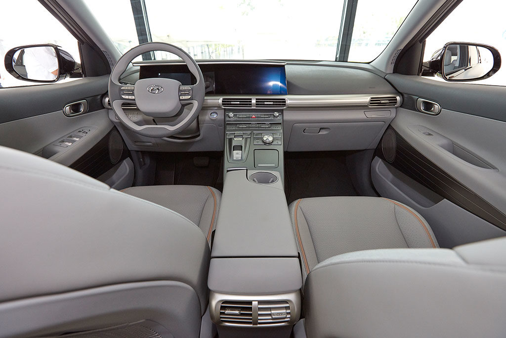 Hyundai-Wasserstoff-Elektroauto-SUV-20187