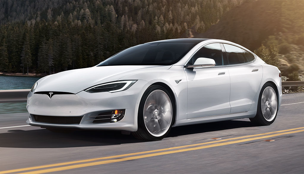 Tesla-Model-S-Hypermiling-Rekord-1078-Kilometer-2017