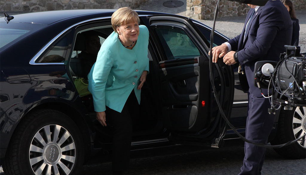 Warum-Angela-Merkel-kein-Elektroauto-faehrt