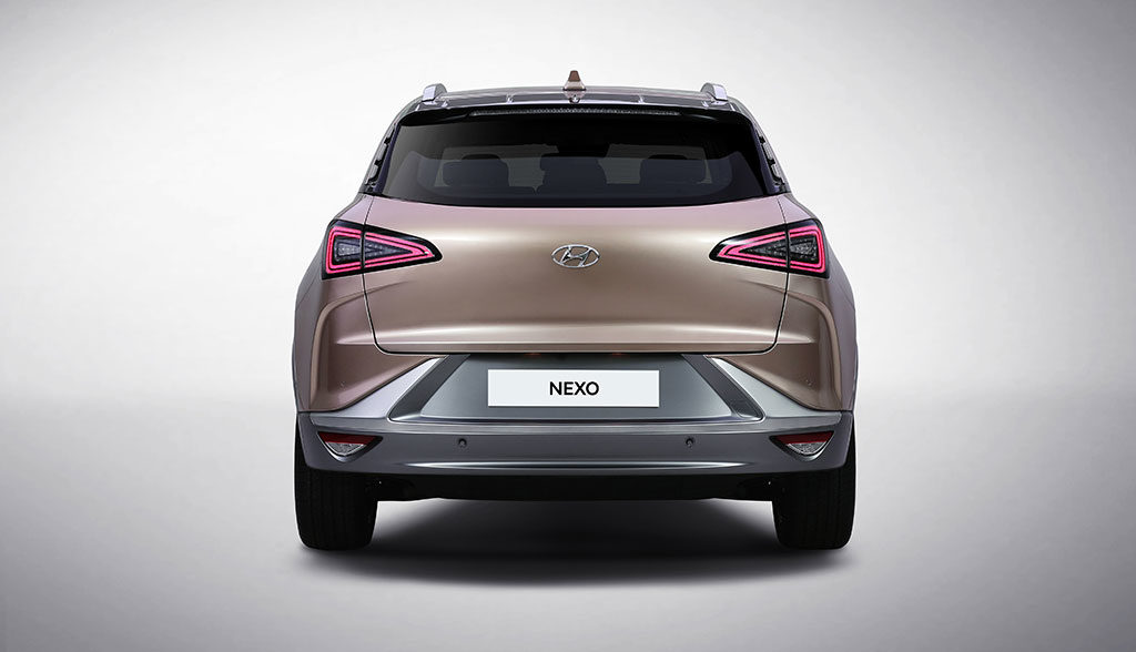Hyundai-Wasserstoff-Elektroauto-Nexo–8