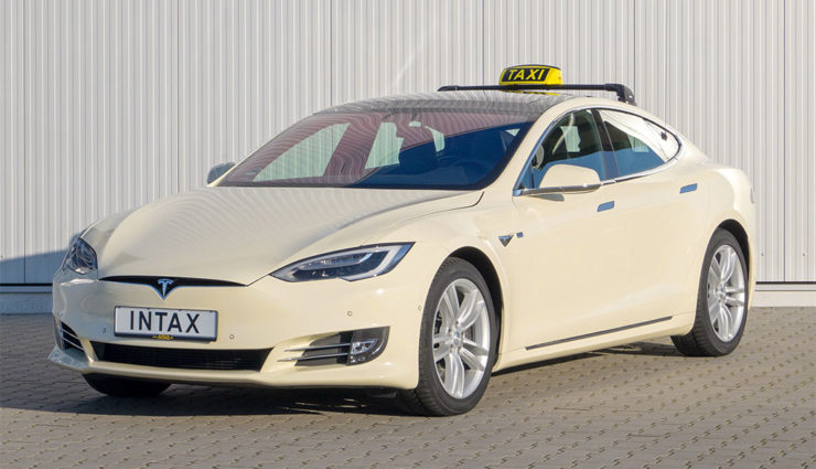 Tesla-Taxi-Intax-Elektroauto