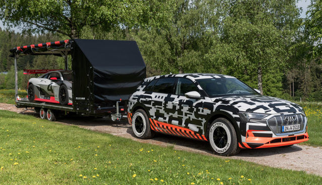 Elektroauto-Audi-e-tron-Anhaengerkupplung