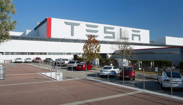 Tesla-Dienstleister