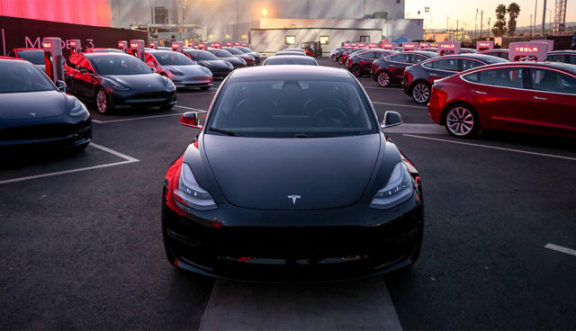Tesla-will-10.000-Model-3-pro-Woche-bauen