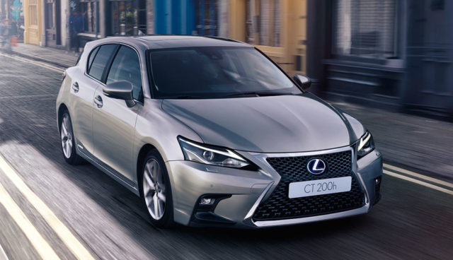 Lexus-CT-200h-2017-6
