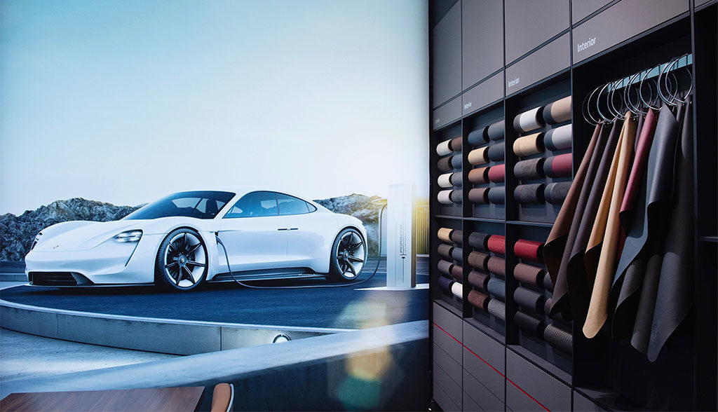 Porsche-Elektroauto-Haendler